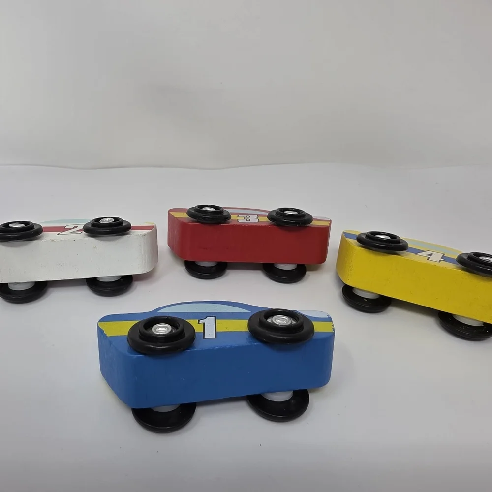 Melissa & Doug Wooden Magnetic Car Loader Hauler REPLACEMENT Race Car #1 2 3 4